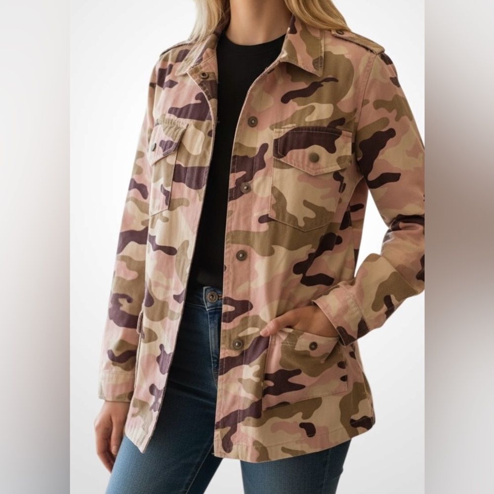 Women’s pink camo utility jacket, pink camouflage lightweight coat Love Tree L.